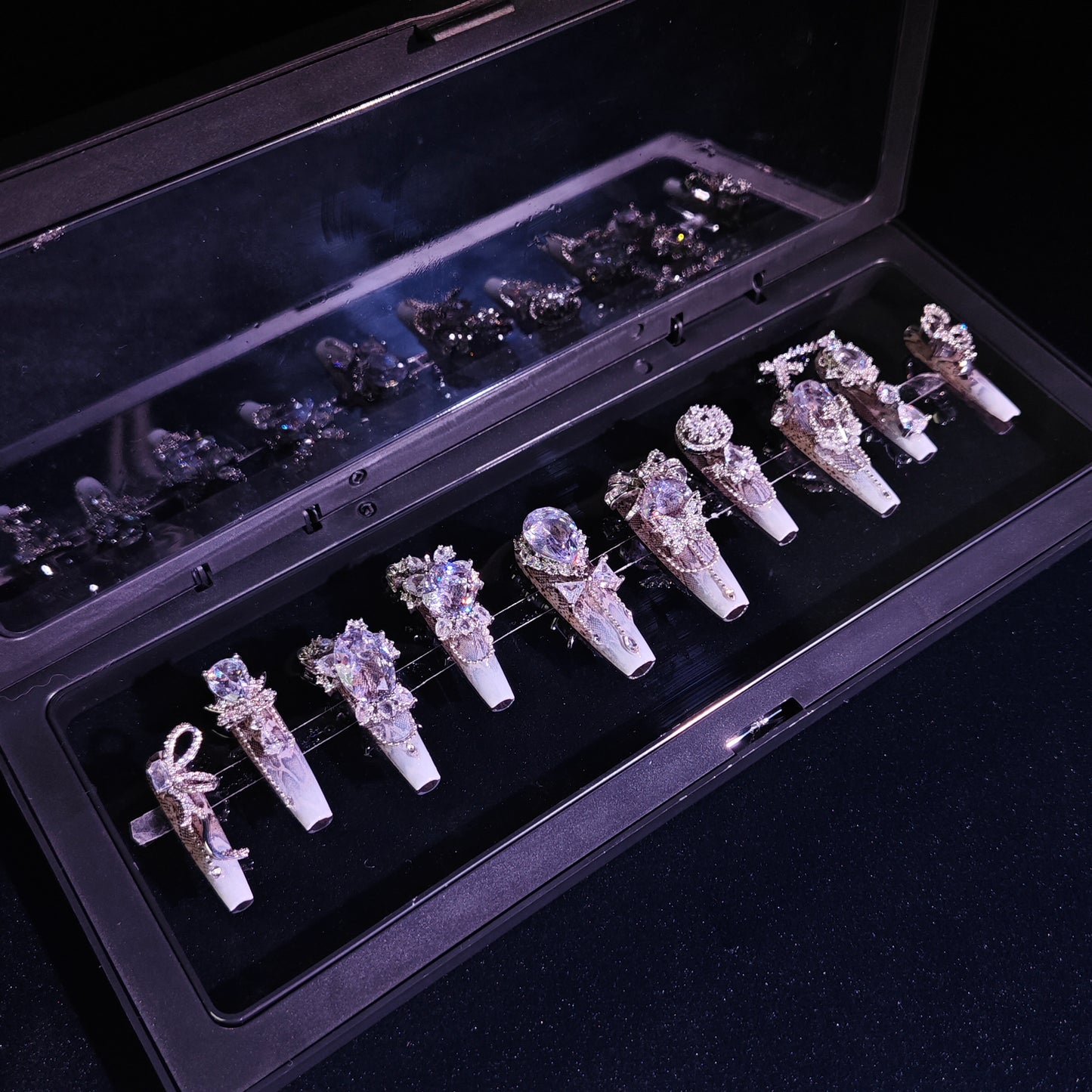 Finger Fantasy- Crystal Fantasy Luxury Rhinestone Handmade silver Press-On Nail Set with Gift Box & Greeting Card, 10pcs Elegant Nail Art Kit for Manicure, Perfect for Gifts and Holiday Glam(DM0013/36)