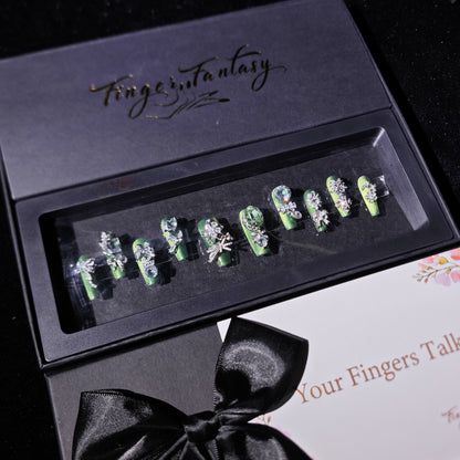D138Finger Fantasy- Crystal Fantasy Luxury Rhinestone Handmade Press-On Nail Set with Gift Box & Greeting Card, 10pcs Elegant Nail Art Kit for Manicure, Perfect for Christmas Gift and Holiday Glam£¨DM0138£©