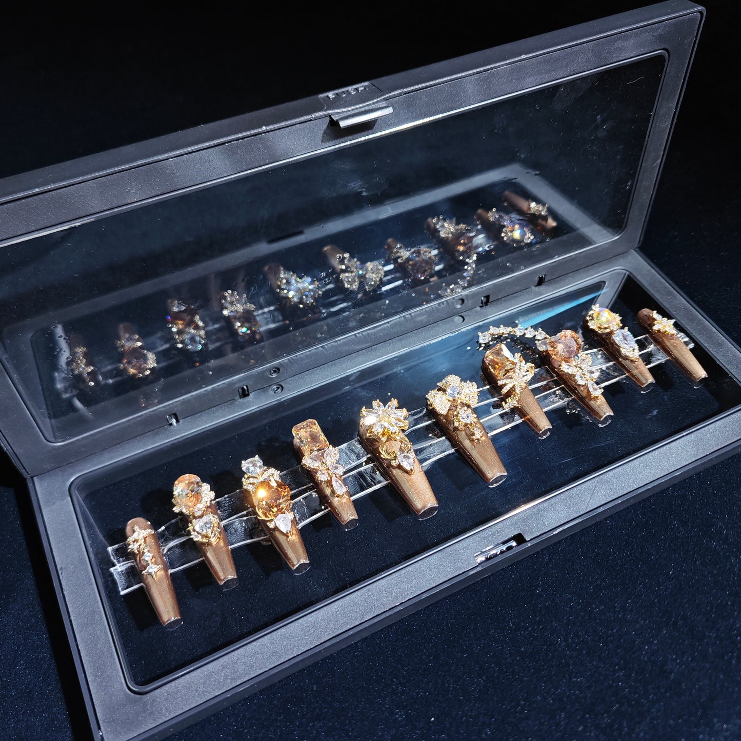 D123Finger Fantasy- Crystal Fantasy Luxury Rhinestone Handmade Press-On Nail Set with Gift Box & Greeting Card, 10pcs Elegant Nail Art Kit for Manicure, Perfect for Christmas Gift and Holiday Glam(DM0123)