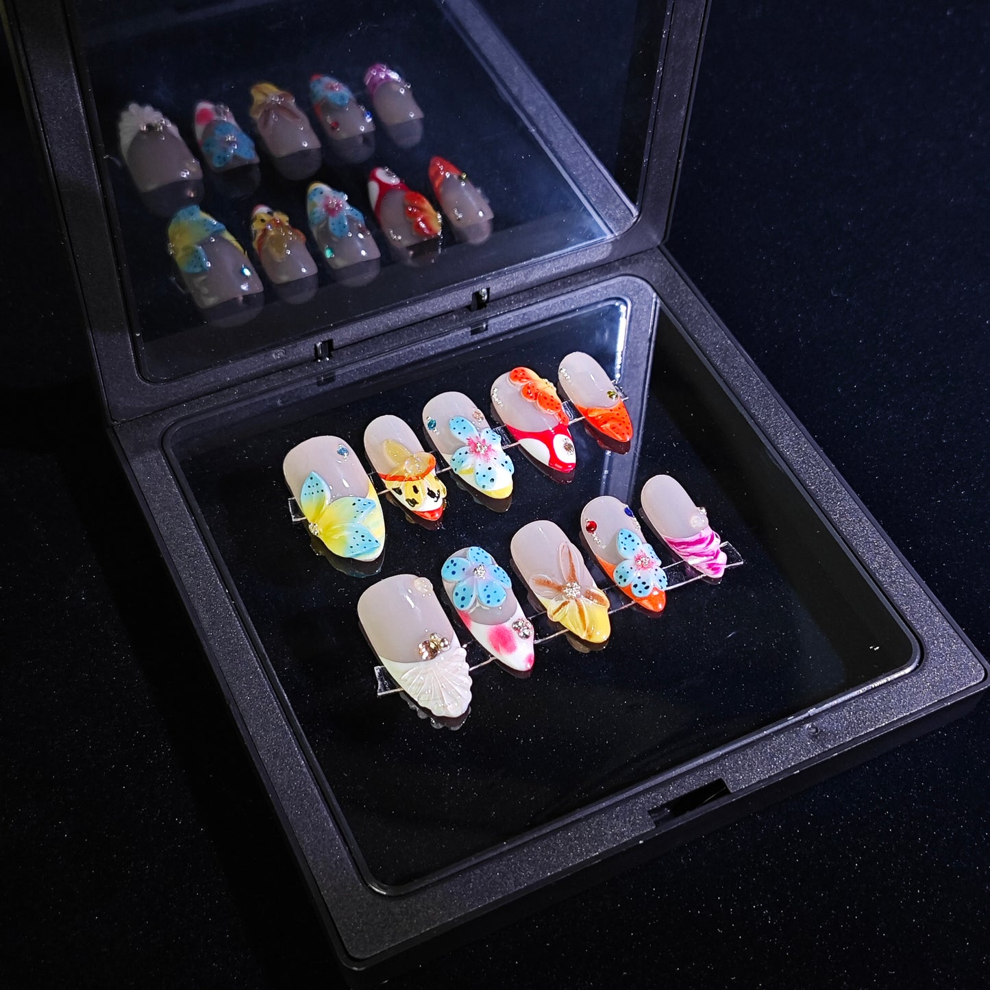Finger Fantasy-Classic Fantasy Luxury Handmade Press On Nail Set with Gift Box & Greeting Card, 10pcs Elegant Nail Art Kit for Manicure, Perfect for Gifts and Holiday Glam(NM0006)