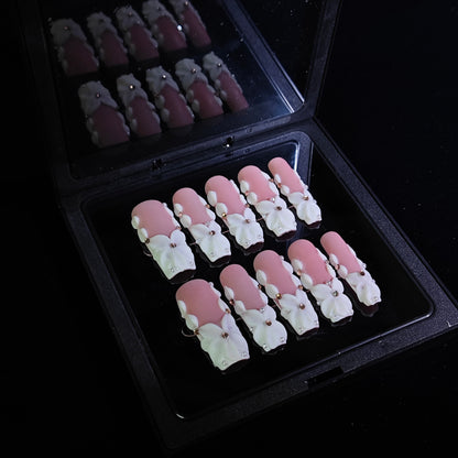 Finger Fantasy-Classic Fantasy Luxury Handmade Press On Nail Set with Gift Box & Greeting Card, 10pcs Elegant Nail Art Kit for Manicure, Perfect for Gifts and Holiday Glam(NM0019)