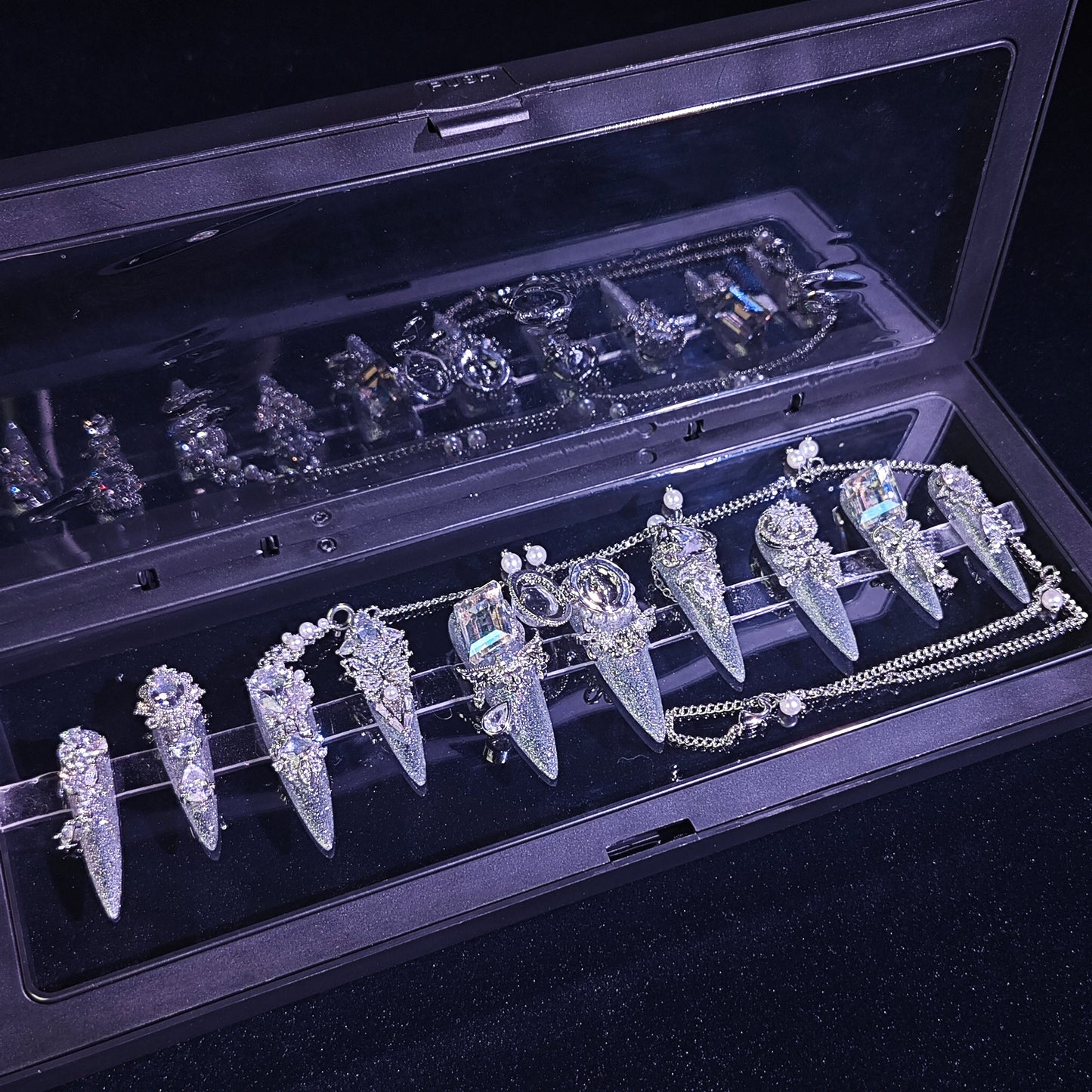 Finger Fantasy- Crystal Fantasy Luxury Rhinestone Handmade Press-On Nail Set with Gift Box & Greeting Card, 10pcs Elegant Nail Art Kit for Manicure, Perfect for Gifts and Holiday Glam(DM0022/30)
