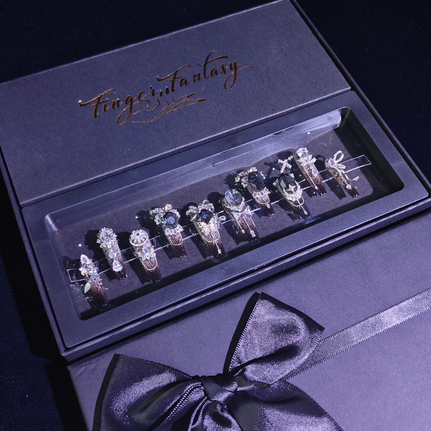 Finger Fantasy- Crystal Fantasy Luxury Rhinestone Handmade black snake Press-On Nail Set with Gift Box & Greeting Card, 10pcs Elegant Nail Art Kit for Manicure, Perfect for Gifts and Holiday Glam(DM0011/0012)