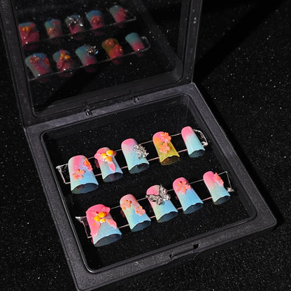 D159Finger Fantasy- Crystal Fantasy Luxury Rhinestone Handmade Press-On Nail Set with Gift Box & Greeting Card, 10pcs Elegant Nail Art Kit for Manicure, Perfect for Christmas Gift and Holiday Glam(DM0159)