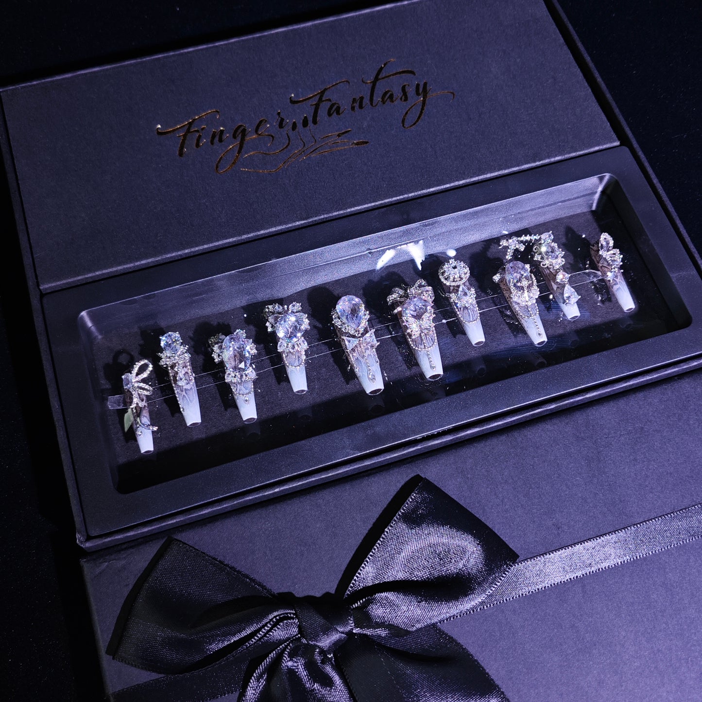 Finger Fantasy- Crystal Fantasy Luxury Rhinestone Handmade silver Press-On Nail Set with Gift Box & Greeting Card, 10pcs Elegant Nail Art Kit for Manicure, Perfect for Gifts and Holiday Glam(DM0013/36)