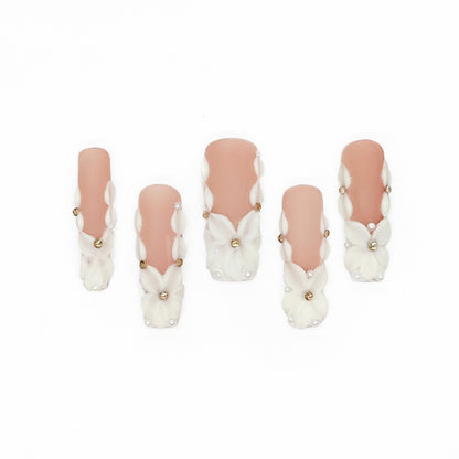 Finger Fantasy-Classic Fantasy Luxury Handmade Press On Nail Set with Gift Box & Greeting Card, 10pcs Elegant Nail Art Kit for Manicure, Perfect for Gifts and Holiday Glam(NM0019)