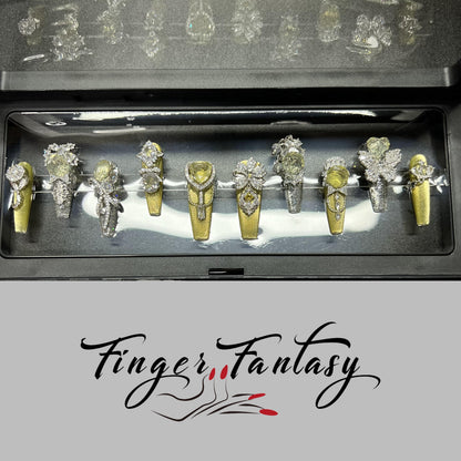 Finger Fantasy- Crystal Fantasy Luxury Rhinestone Handmade Press-On Nail Set with Gift Box & Greeting Card, 10pcs Elegant Nail Art Kit for Manicure, Perfect for Gifts and Holiday Glam(DM0018-21/24/25)