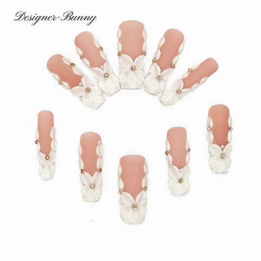 Finger Fantasy-Classic Fantasy Luxury Handmade Press On Nail Set with Gift Box & Greeting Card, 10pcs Elegant Nail Art Kit for Manicure, Perfect for Gifts and Holiday Glam(NM0019)